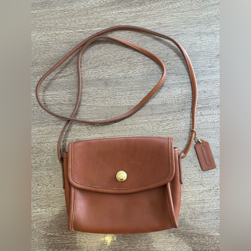 Rare vintage Coach Chrystie crossbody purse